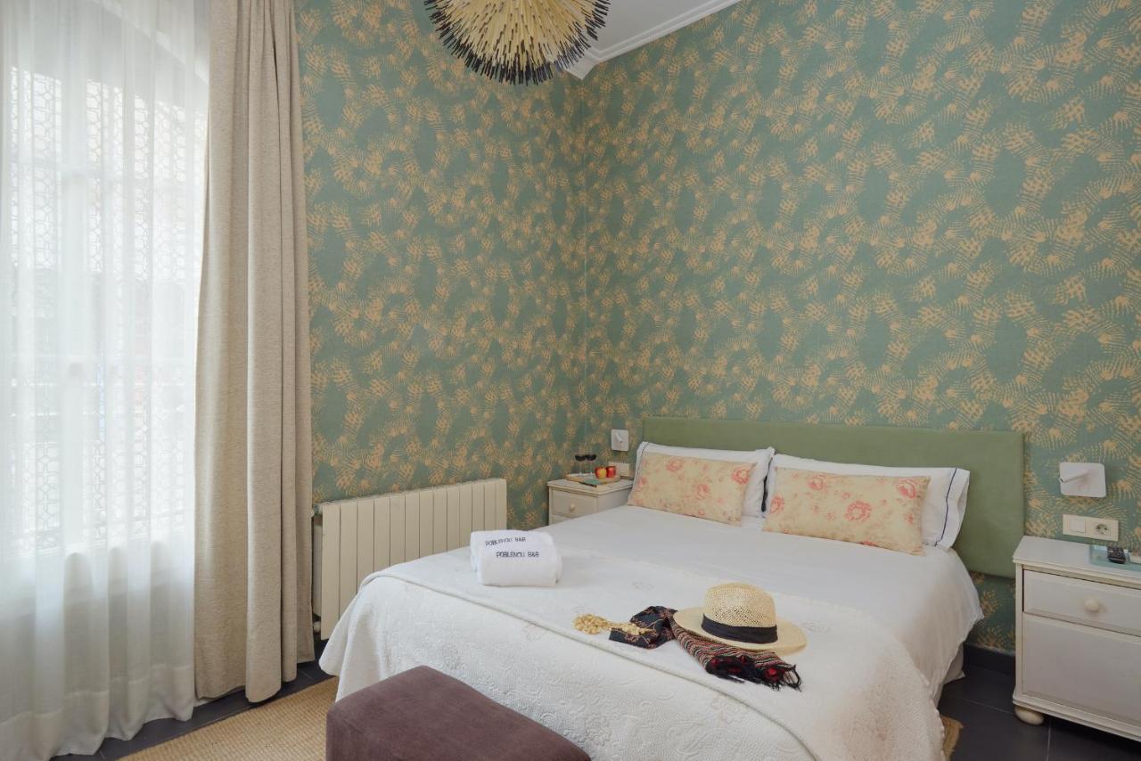 Hostal Poblenou บาร์เซโลนา ภายนอก รูปภาพ