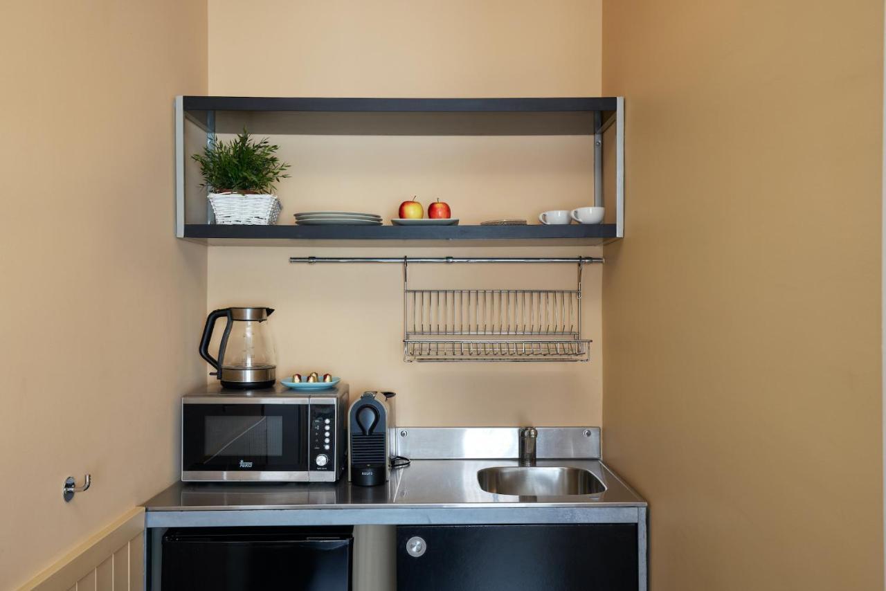 Hostal Poblenou บาร์เซโลนา ภายนอก รูปภาพ