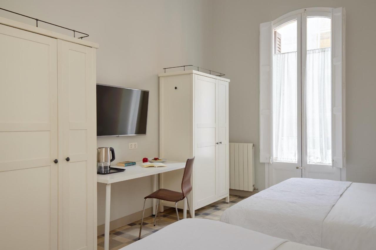 Hostal Poblenou บาร์เซโลนา ภายนอก รูปภาพ